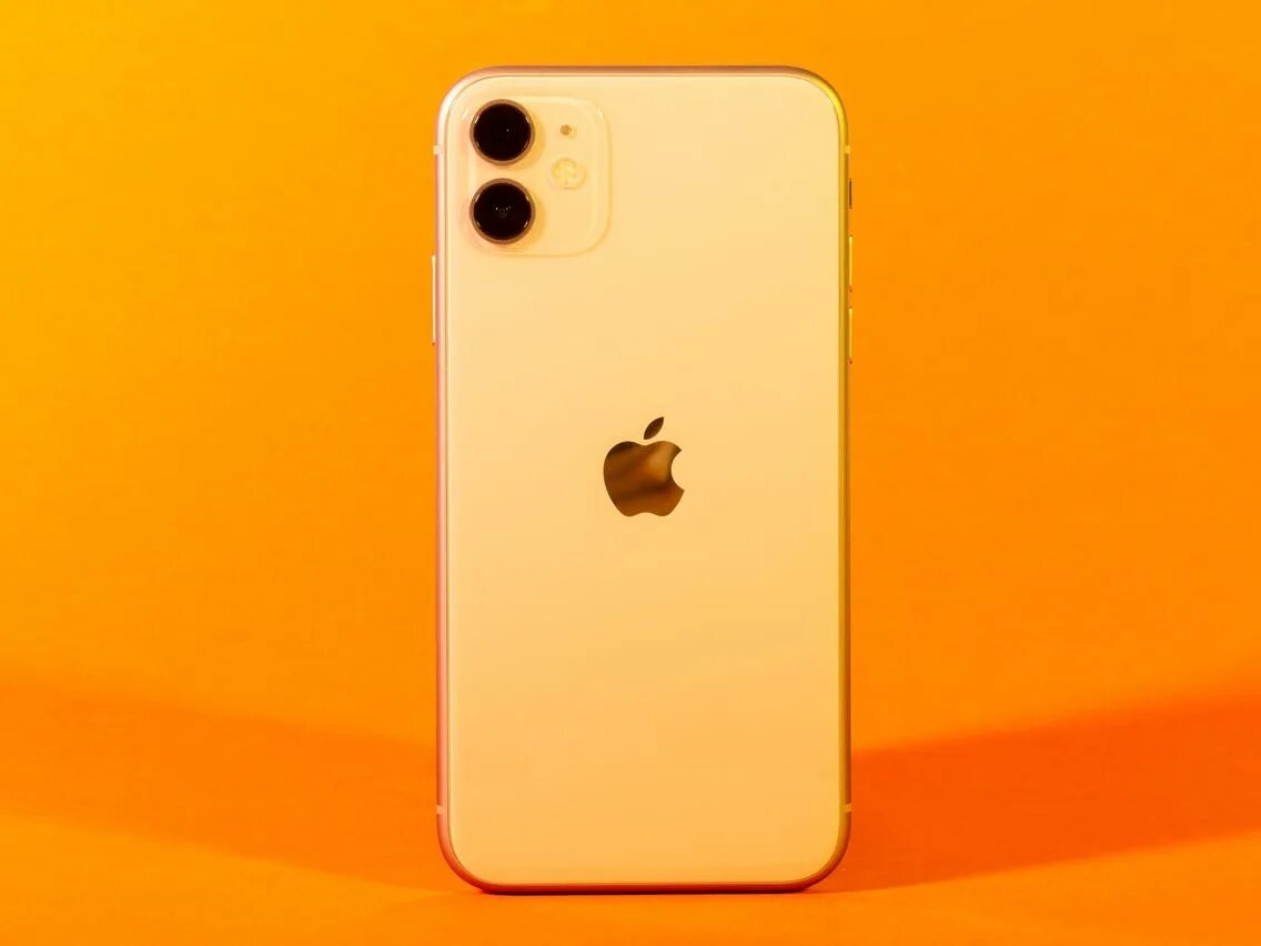 Аппле айфон 12. Iphone 12 Gold. Айфон 12 оранж. Iphone 12 Pro. Iphone 12 версии