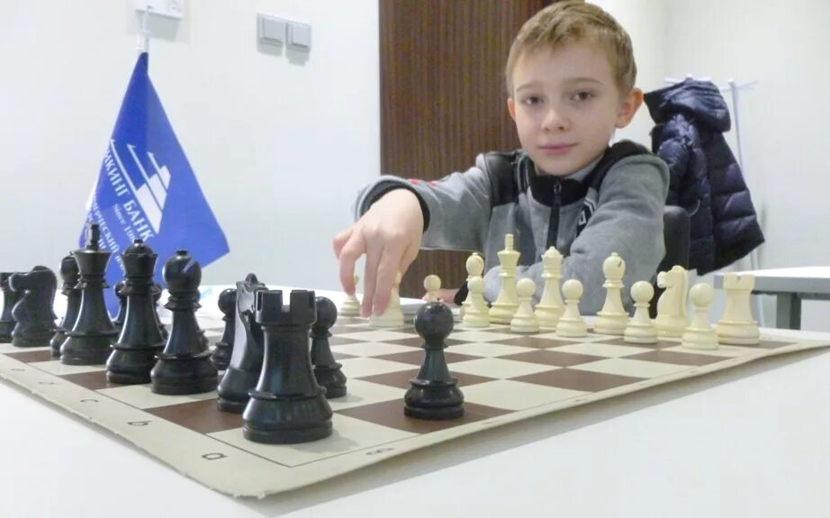 тренер по шахматам кировск мурманской области. назарова евгения шахматы астрахань. харитонова виктория шахматы. артем минаков шахматы. шукан владимир петрович шахматы.