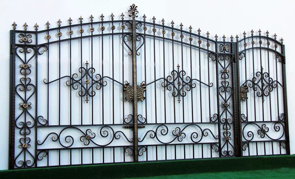 Кованые ворота Ишеева. Красивые кованые ворота. Узоры на ворота. Ворота кованые распашные. Купить ворота петербург