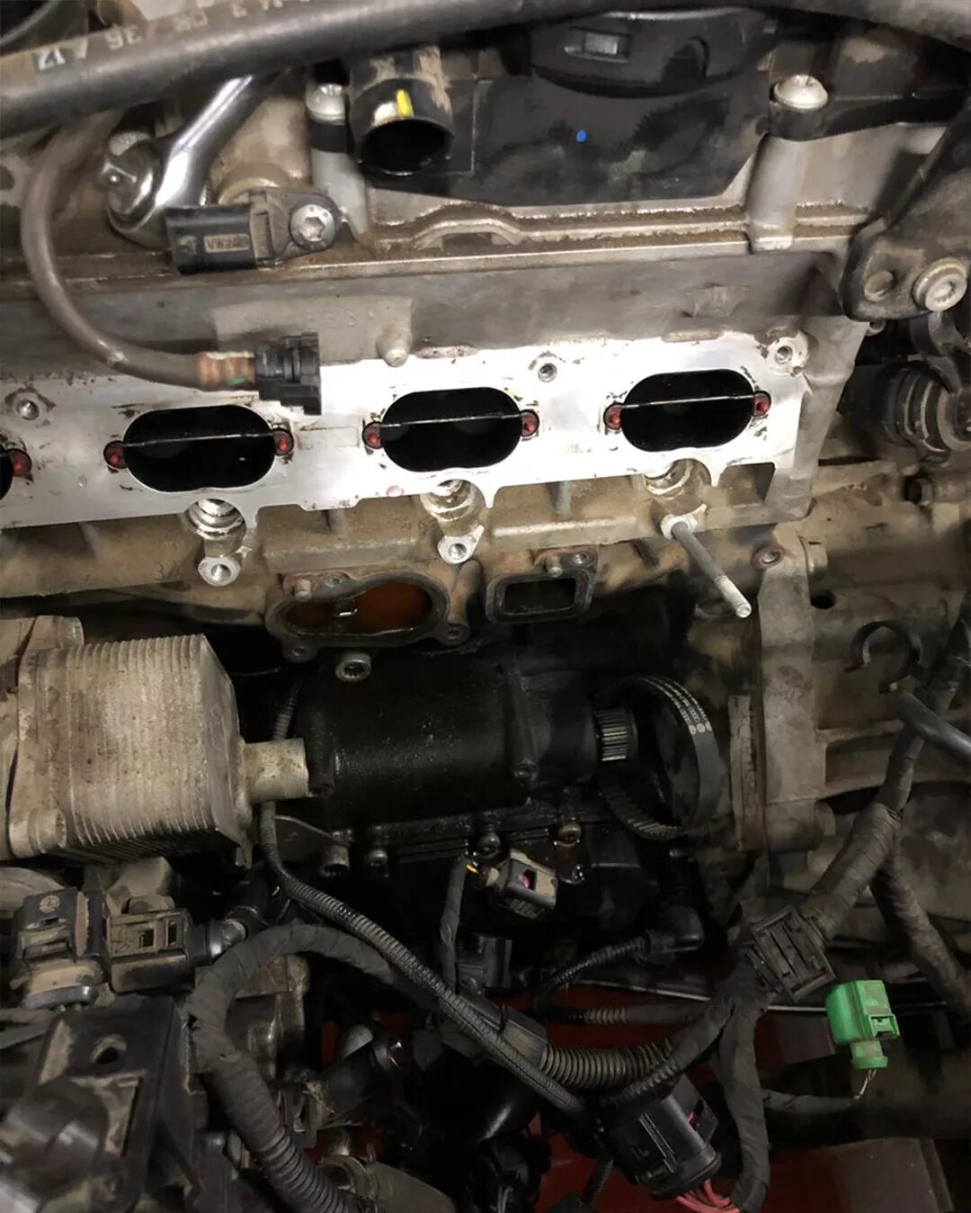 Помпа антифриз wv tiguan 2. Помпа тигуан 2. 0 tsi замена помпы. Помпа тигуан 2. 0 tsi.