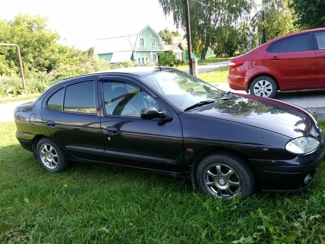 2002 megane. Рено Меган 2002 седан. Renault Megane 2002 седан. Рено Меган 1 черный. Купе «Рено Меган» 2002 года.