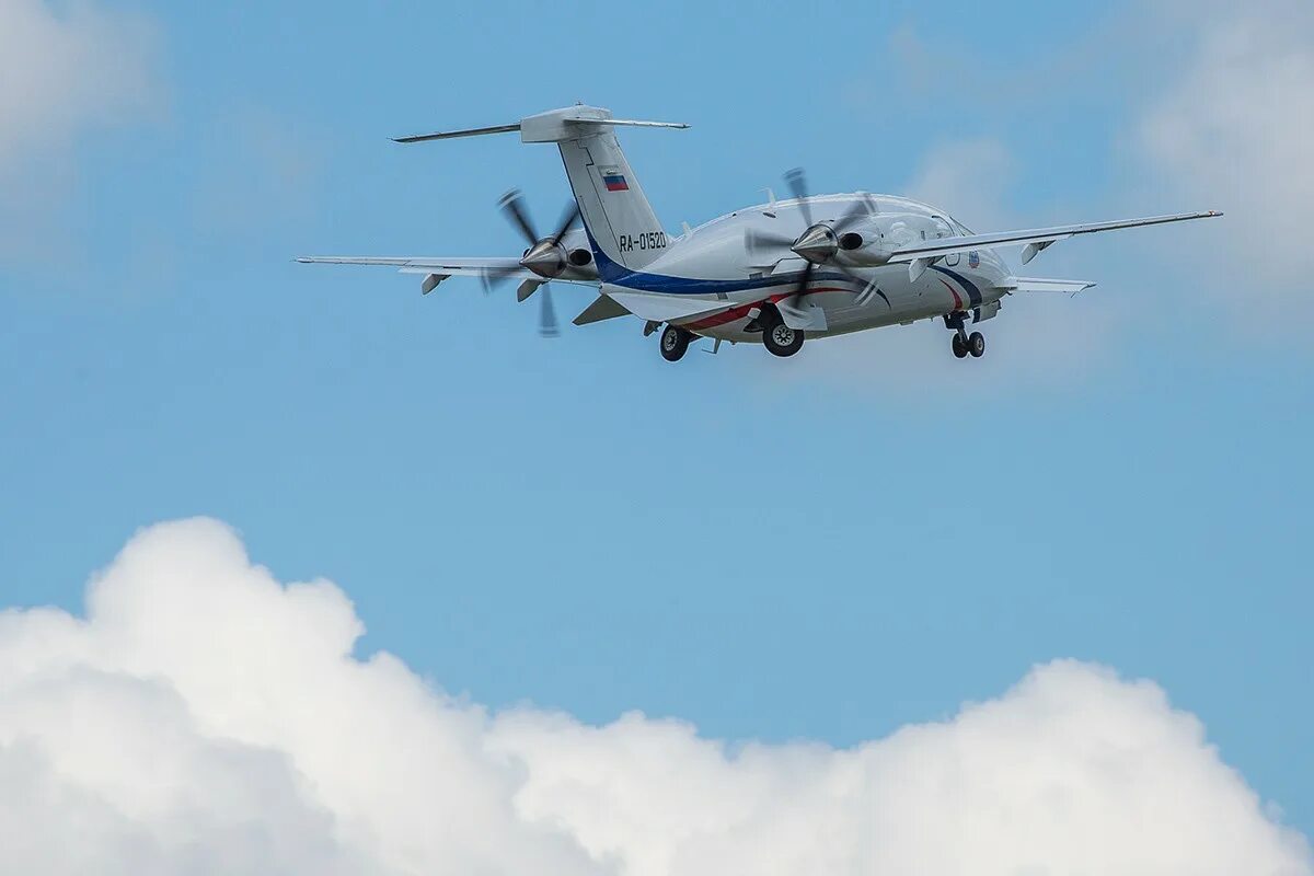 Аэроконтроль. Облетчик ОРВД. Аэроконтроль самолеты. Piaggio 180 Avanti ОРВД бортовой номер.