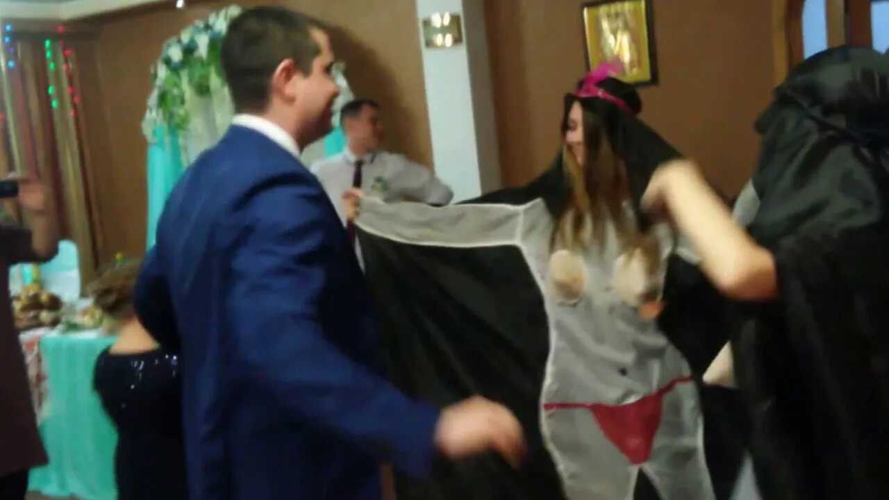 Роман книга. Восточный сериал наложница султана. Дорогая умрао индийский фильм и красавица лакнау. Похищенная невеста для шейха. Книги про шейхов.