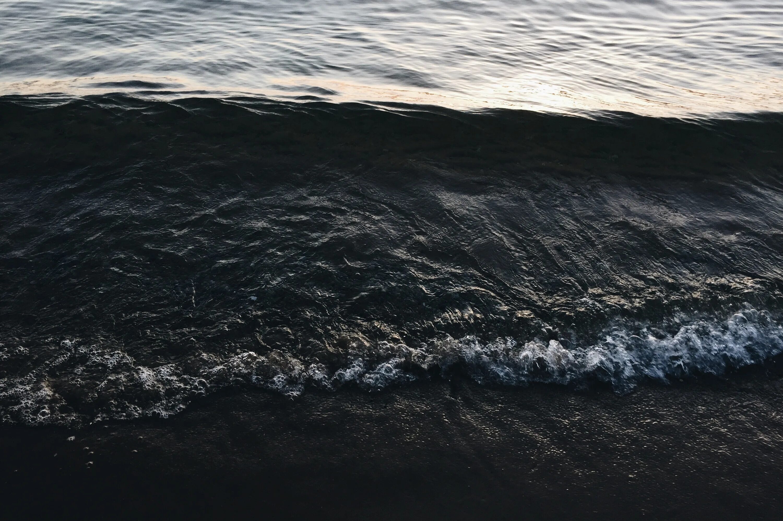 Есть черный океан. Море, волны. Темное море волны. Волны на берегу. Океан Эстетика.