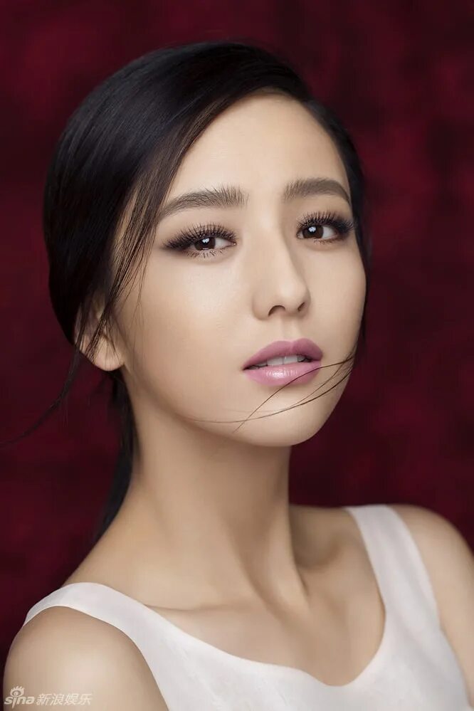 Тун лия. Tong li dian zi. Элейн чжун фото. Тонг ли. Olivia bell.