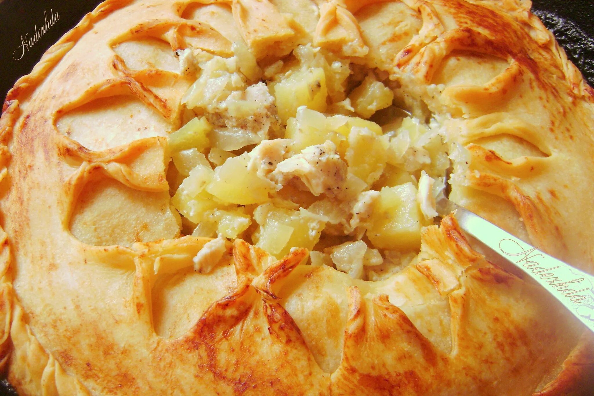 Бэлиш с курицей. Элеш балиш. бэлиш татарский. элеш татарская кухня. элеш и курник.
