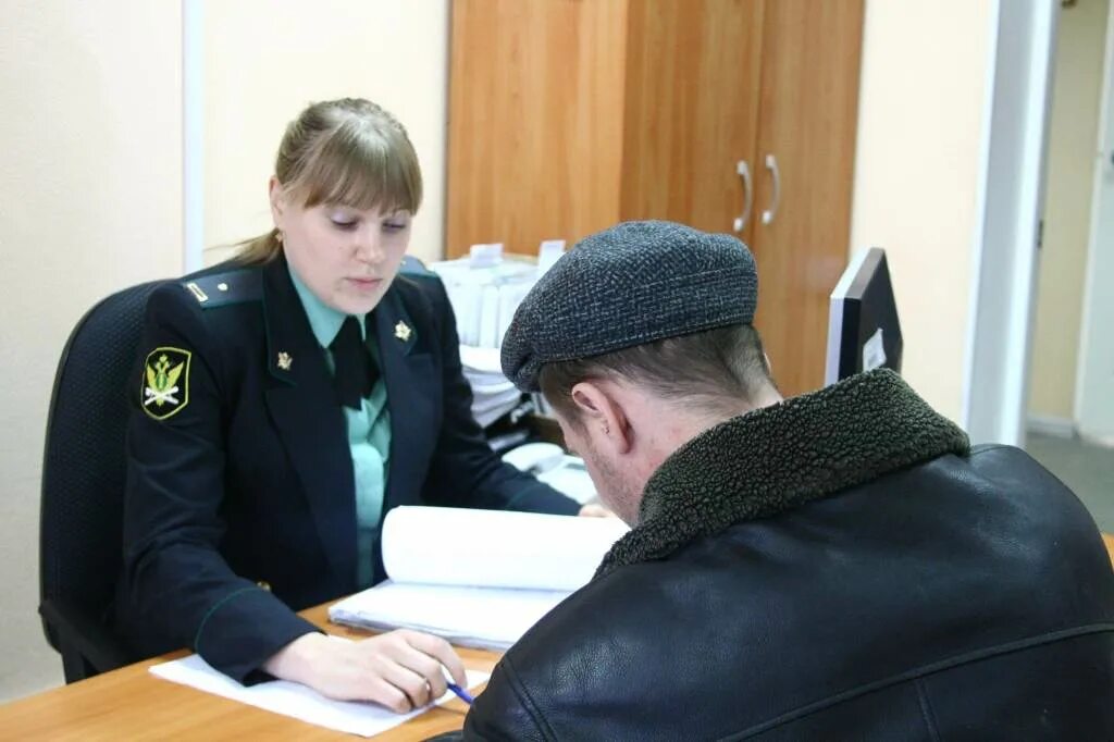Судебные приставы физ лицо. Судебные приставы. исполнительные приставы. пристав исполнитель. суд приставы.