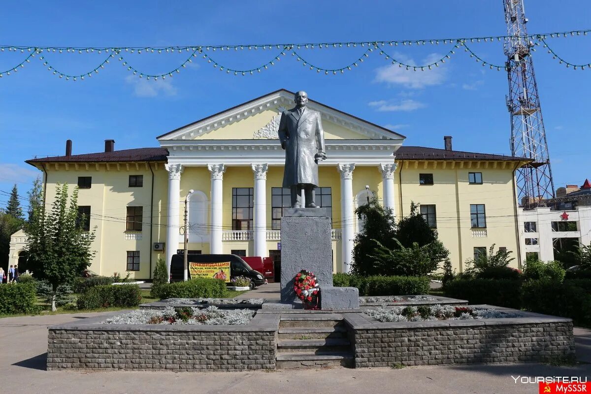 Сергиевская слобода нижний новгород. Виды города бор. Бор нижегородская область. Поселок бор нижний новгород. Памятник ленину город бор.