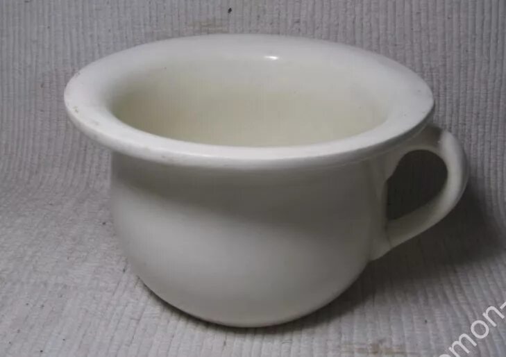 Porcelain Chamber Pot Made In England, Good Condition For Sale Antiques.com Clas