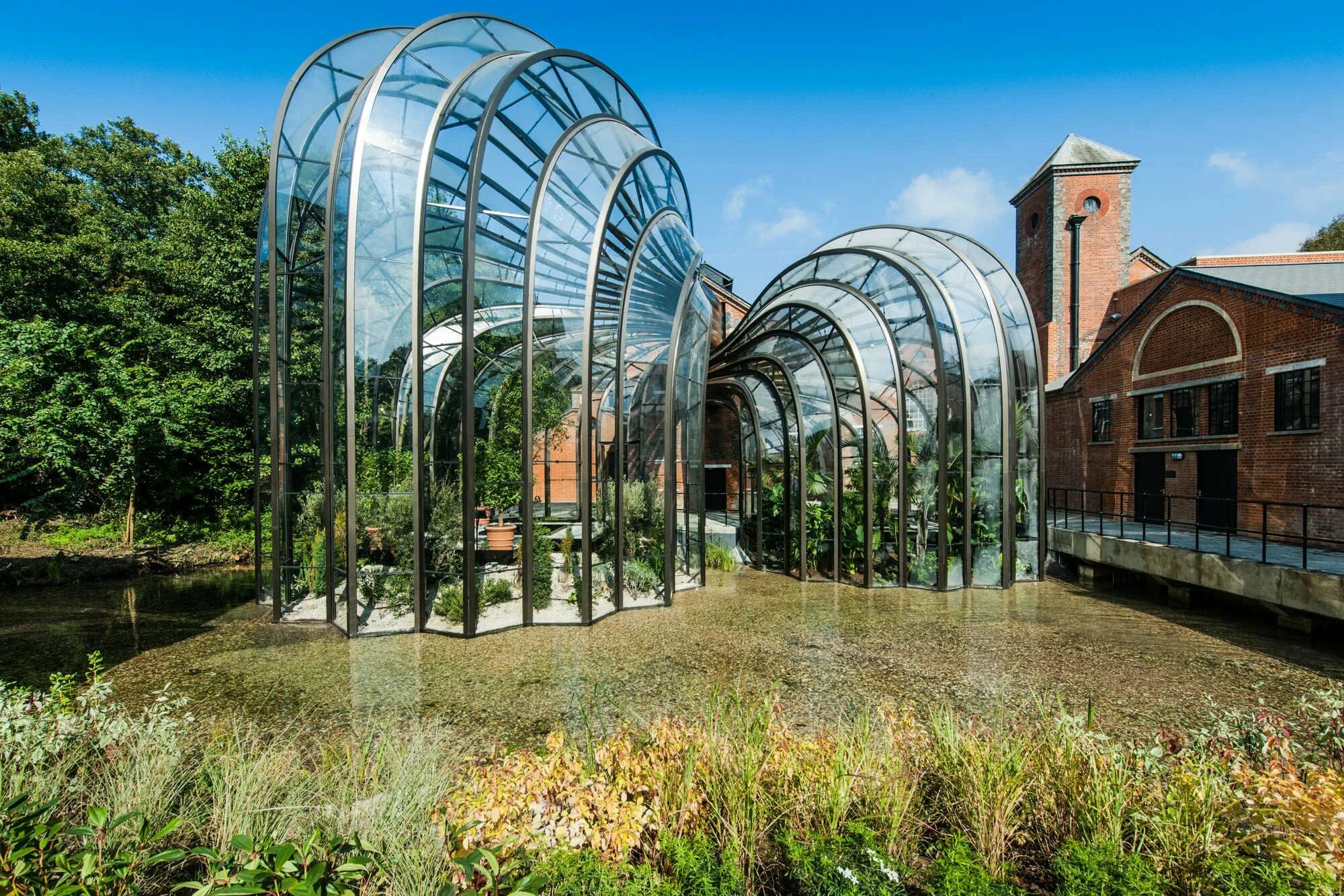 Планета теплиц. Завод компании Bombay Sapphire «Лэвесток-Милл». Теплица Бриттон.