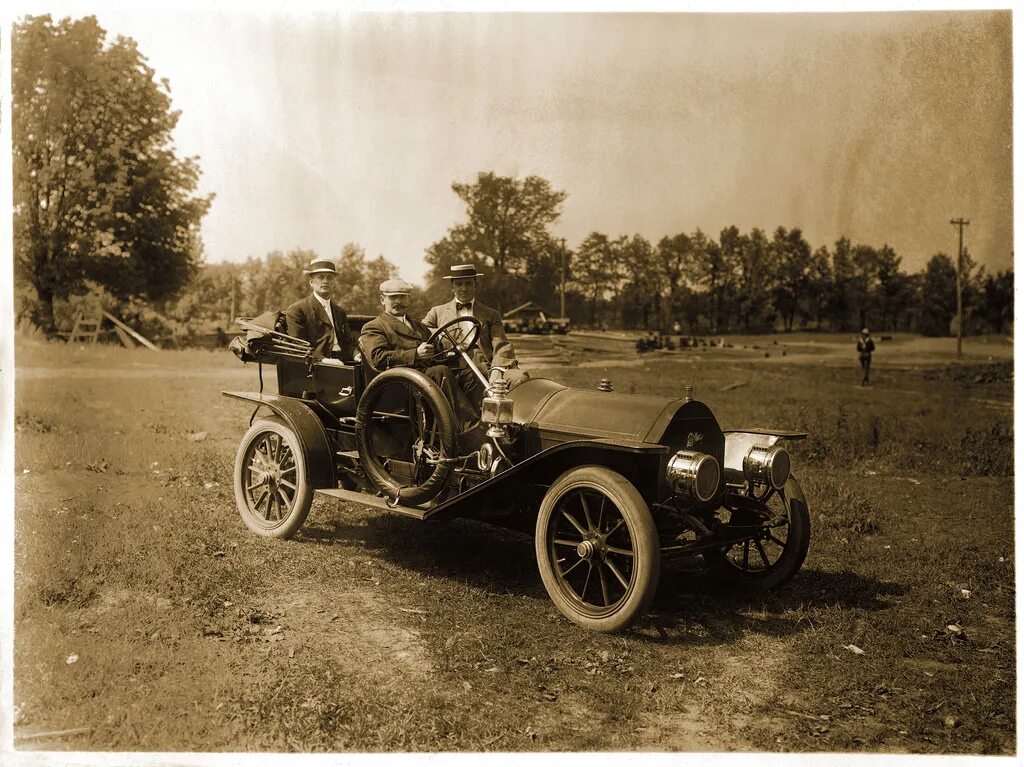 1900 b c. Кадиллак 1910. Кадиллак 1900. Cadillac model 30. Cadillac model 30 1912.