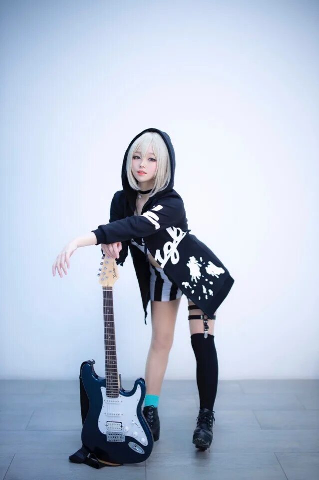 Dream cosplay. Moca Aoba Cosplay. Дрим косплей. Bang Dream Cosplay. Косплей Дрима из майнкрафт.