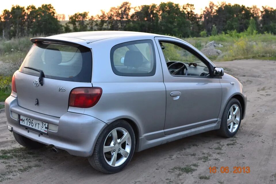 Toyota vitz r15. Тойота витц резина. Toyota vitz r15. Toyota vitz r16. Vitz 2 r 17.