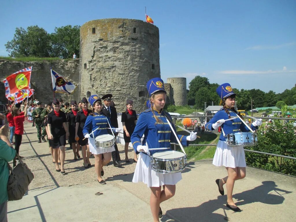 Копорская потеха. Праздник в копорье. Копорская потеха. Крепость копорье. Праздник «копорская потеха.
