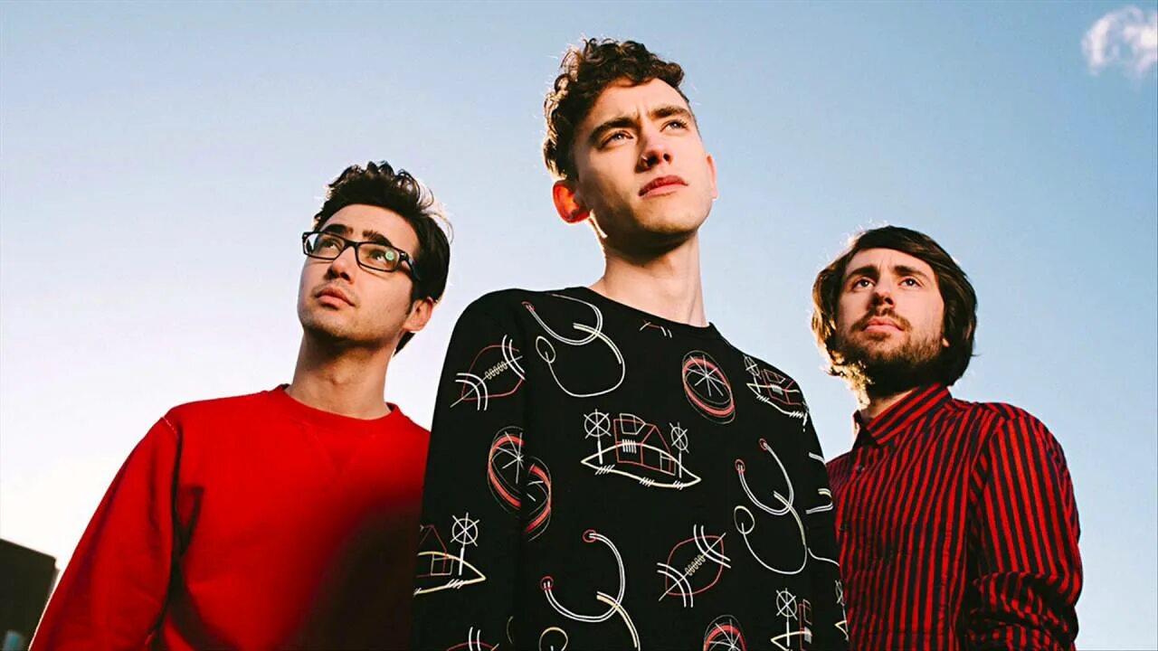 Группа years & years. Years and years daily. Years and years daily. Олли years and years. Группа years & years.