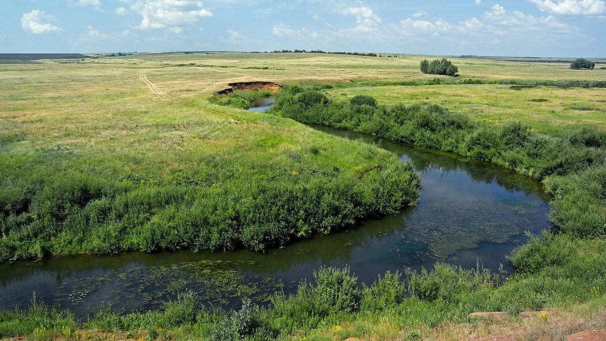 Реки степной зоны россии. Реки степей Оренбурга. Река Кичуй. Речка Чебеньки Оренбургская область. Степные озера Оренбуржья.