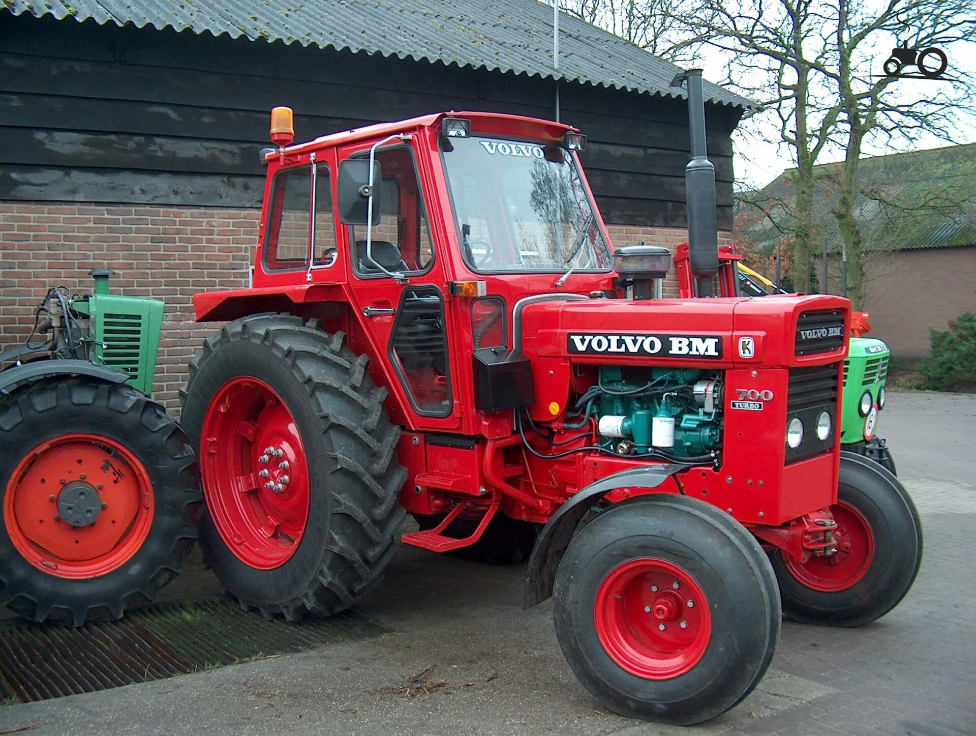 Volvo bm. Volvo bm-700. Трактор volvo bm. Вольво бм 700. Volvo bm/lm 621.