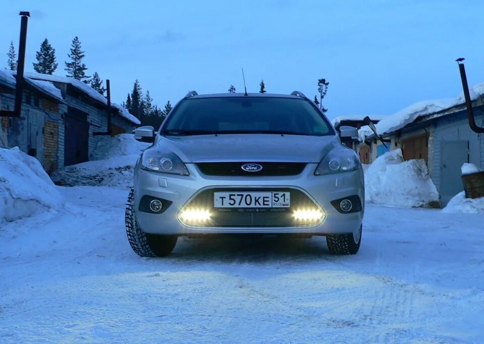 Дхо на фокус. Ford Focus 2 дневные ходовые огни. Ford Focus 2 ДХО. ДХО Форд фокус 2 Рестайлинг. ДХО Ford Focus 2 Рестайлинг.