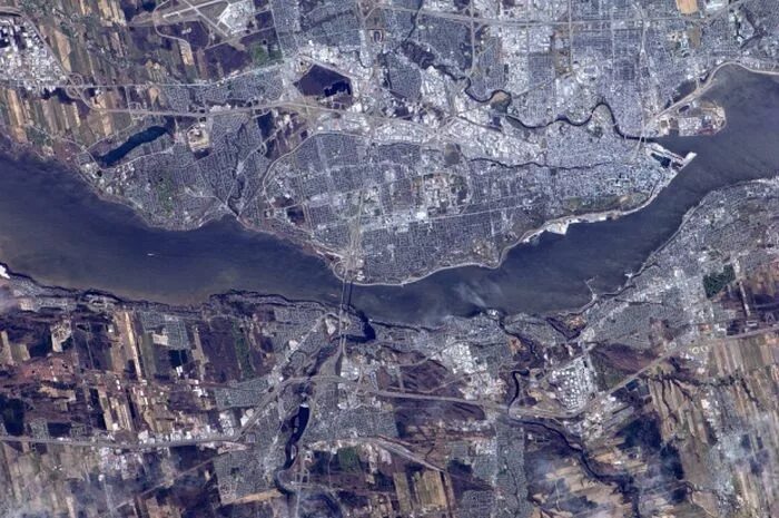 Снимки со спутника курган. Карта Магнитогорска со спутника. Спутник Магнитогорск. Магнитогорск из космоса. Вид со спутника Магнитогорск.