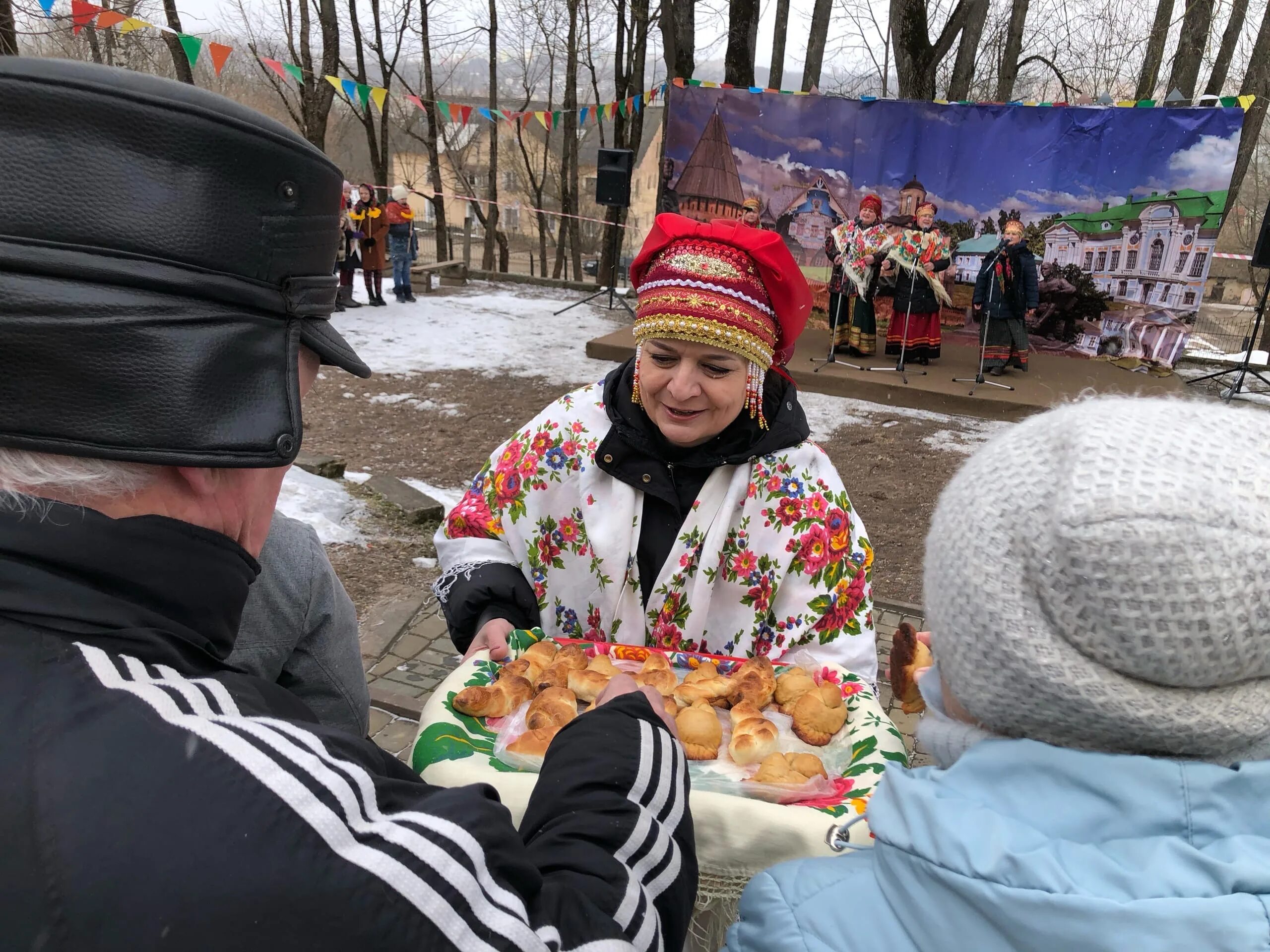 Сороки праздник. Фольклорный праздник сороки. Старинный праздник сороки. Празднование праздника сороки.