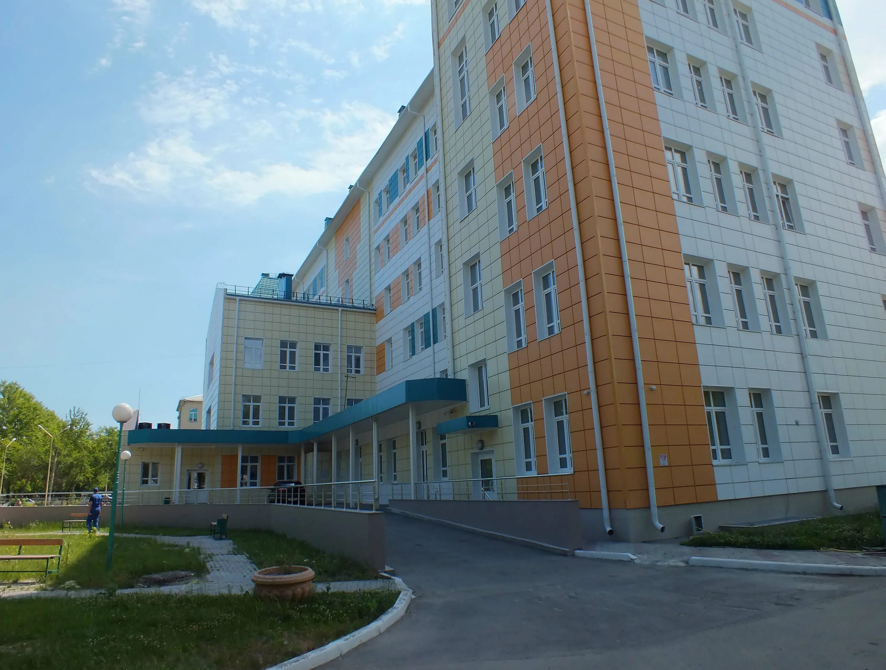 Городская детская клиническая больница №3. ГДКБ 3 Омск. Детская больница 3 Омск Магистральная. Детская городская поликлиника 1 Омск.