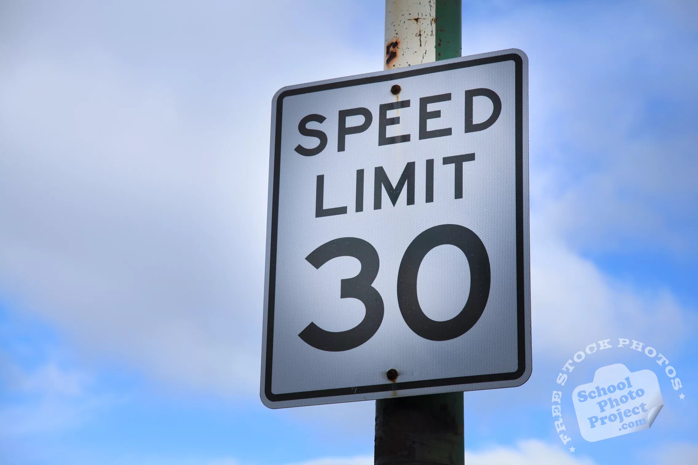 Road limit. Limit. Speed limit 30. 30 Speed limit sign. Ограничение скорости в Великобритании.
