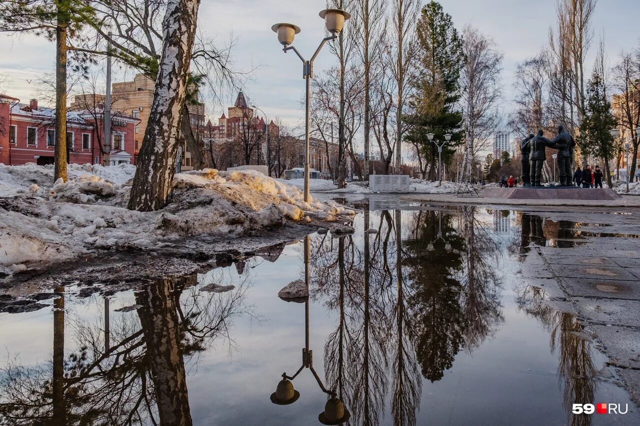 Погода в марте пермь. Каким будет март в перми. Март, пермь, снег. Заснеженная пермь. С началом весны.
