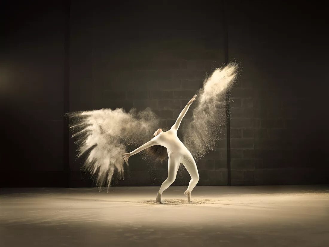 Ludovic Florent Звездная пыль. Ангелы танцуют. Танцующий ангел. Необычные ангелы. Пляшущий ангел