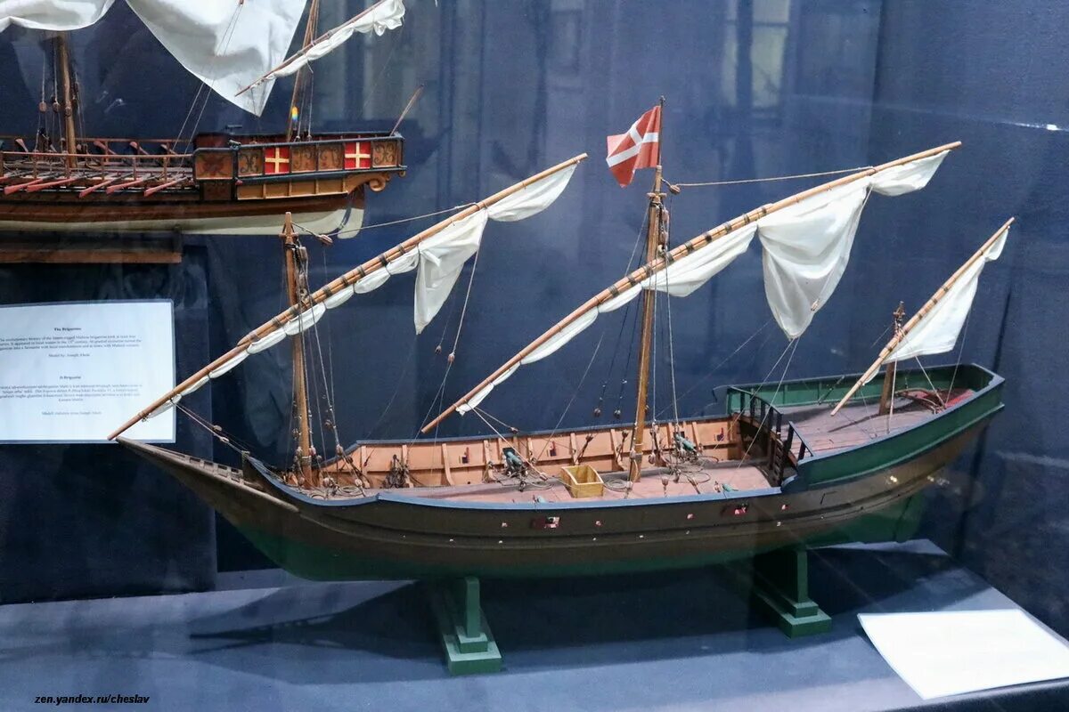 Корабль галеас 17 века. Корабль великий галеас петра 1. Галера тверь екатерины. Галеас корабль 16 век. Галера мальтийского ордена.