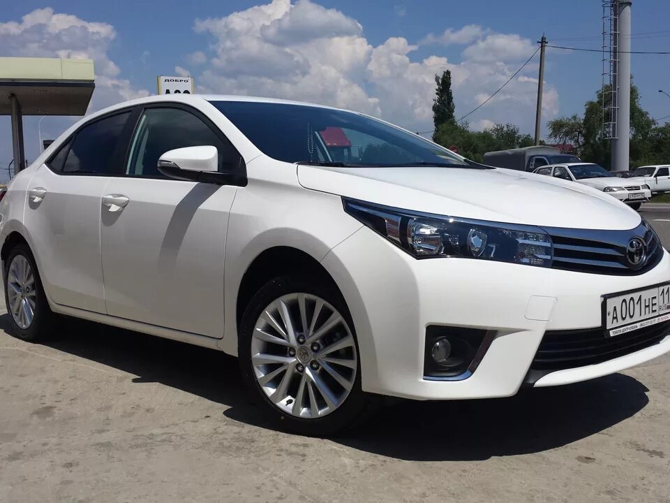 Тойота королла 140. Тойота королла е150 2013. Toyota corolla r. 6. Диски toyota corolla e150.