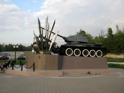 Нахабино площадь трех