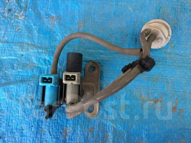 27951-85600 клапан вакуумный suzuki. Клапан 4wd. Джимни клапан полного привода. Клапана 4wd исудзу эльф. Клапан 4wd.