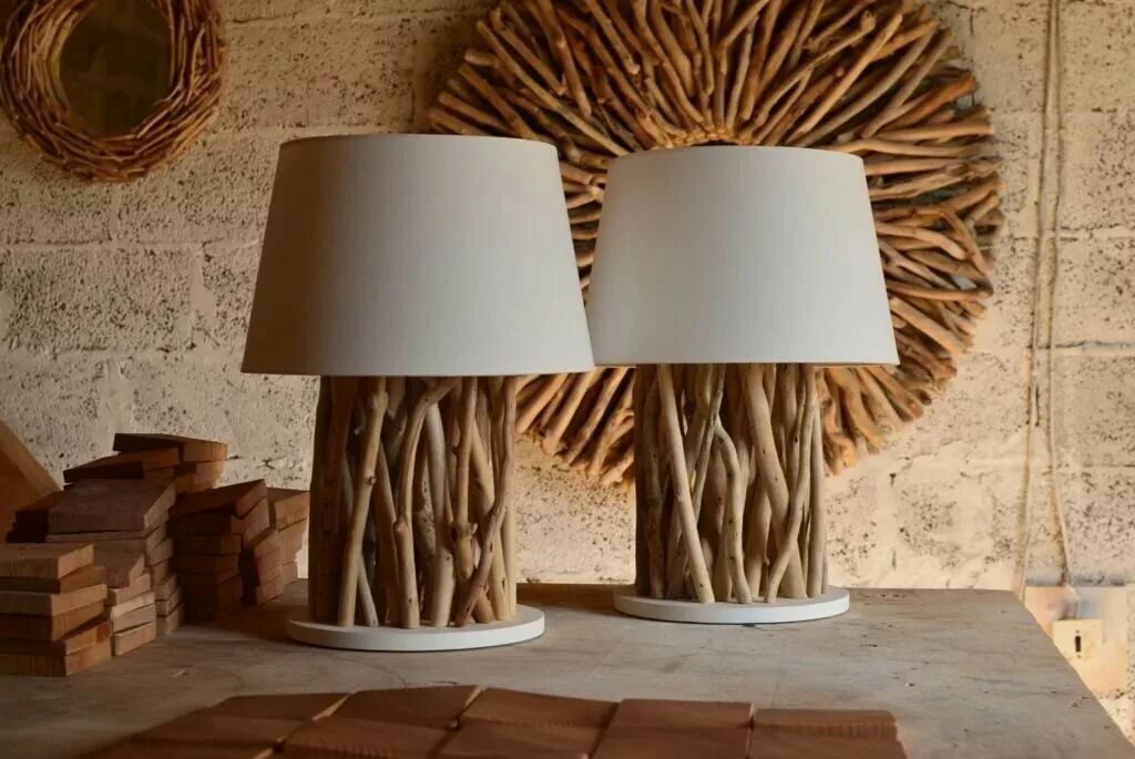 Декор зеркала ракушками. Креативные пуфики. Зеркало с ракушками. Деревянные предметы интерьера. Дизайнерские вещи для интерьера.