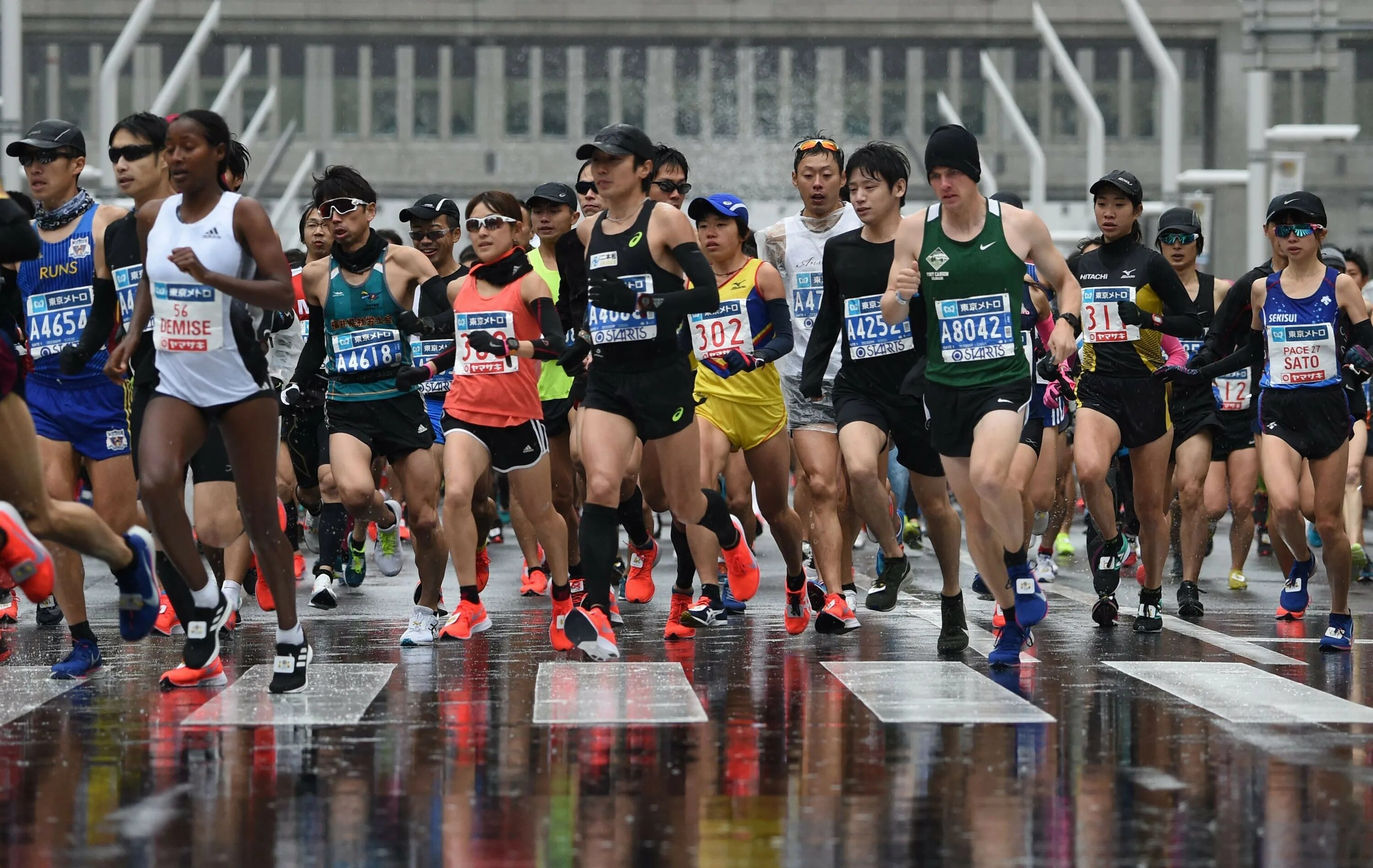 Марафон в Токио 1996. Марафонцы в Японии. Mizuno Tokio Marathon 2022. Токийский марафон