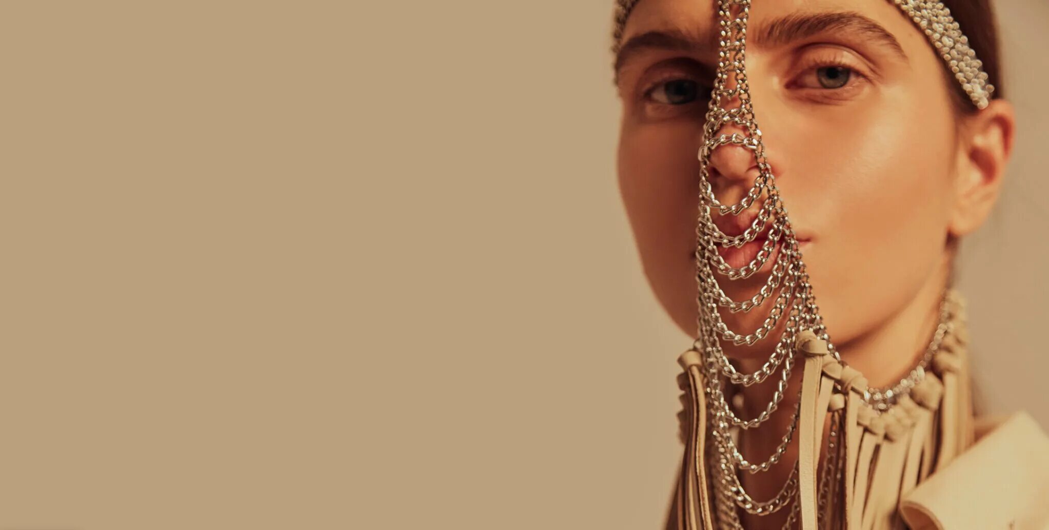 Omut jewelry сумка. Омут украшения. Omut jewelry. Omut logo. Omut jewelry.