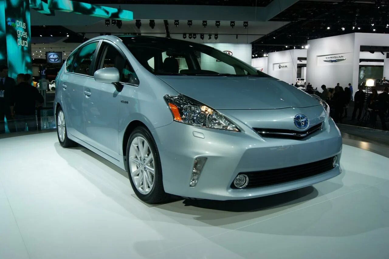 Тойота Prius Hybrid. Toyota Prius Hybrid 20. Тойота Приус 2023. Тойота Приус новый.