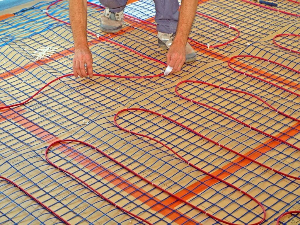 монтаж электрических теплых полов своими руками. укладка водяного тёплого пола под плитку. монтаж кабеля теплого пола. укладка электрического теплого пола. кабельный теплый пол под плитку теплолюкс 10 м2.