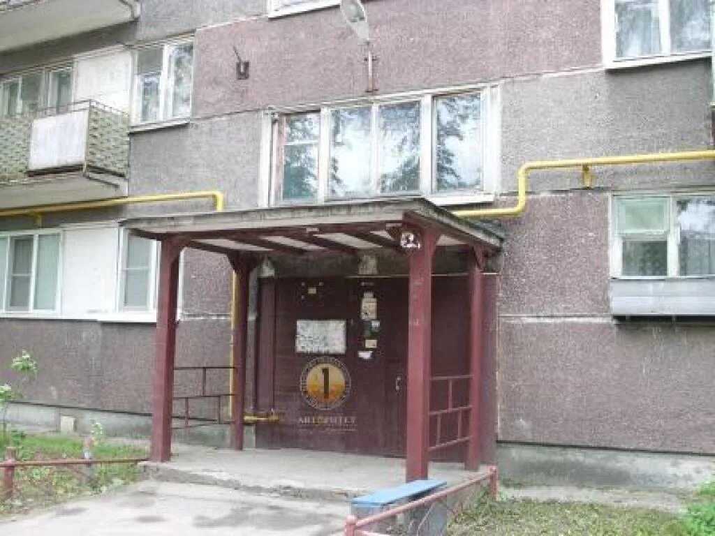 Комсомольская 43 череповец. Приставы череповец улица. Комсомольская 43 череповец. Комсомольская 43 телефоны. Уссурийск комсомольская 43.