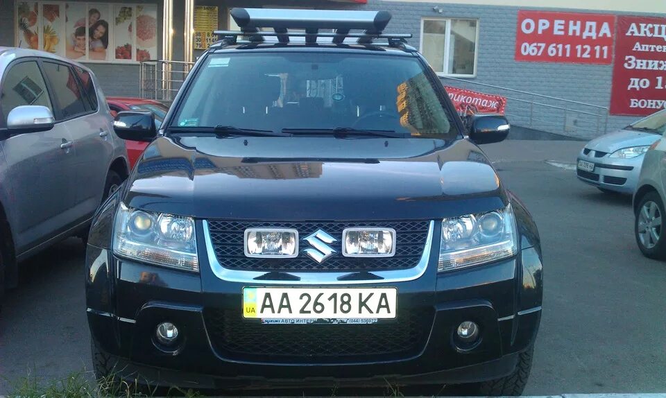 Гранд витара дальний свет. Фара Suzuki Grand Vitara. Дополнительный свет Suzuki Grand Vitara. Фары Сузуки Гранд Витара 2007. Дополнительные фары Гранд Витара 2008.