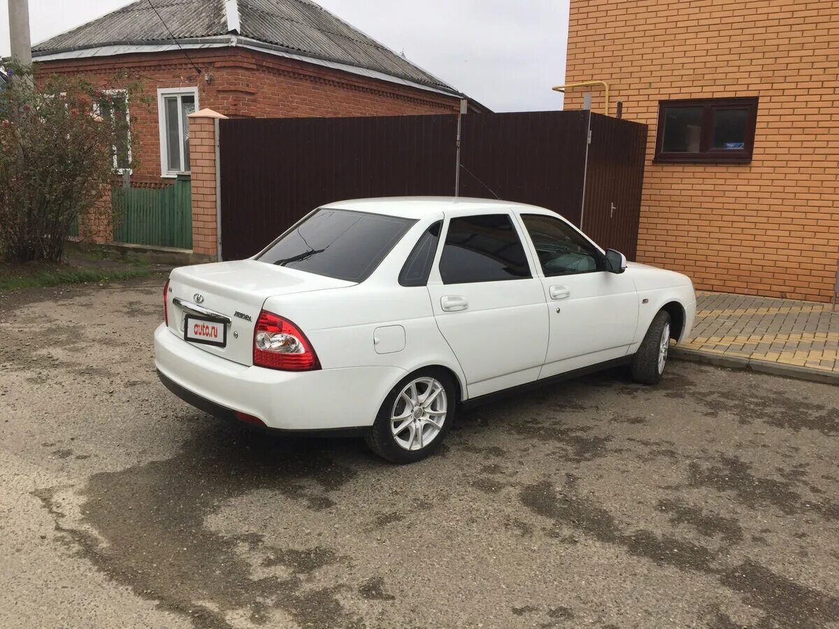 приора 2 белое облако