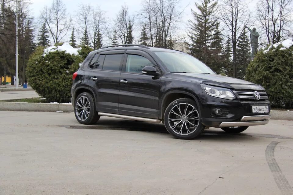 Фольксваген тигуан r 20. Tiguan oz racing. Vw tiguan 1 r19. Vw tiguan 1 r19. Диски vw tiguan r19.
