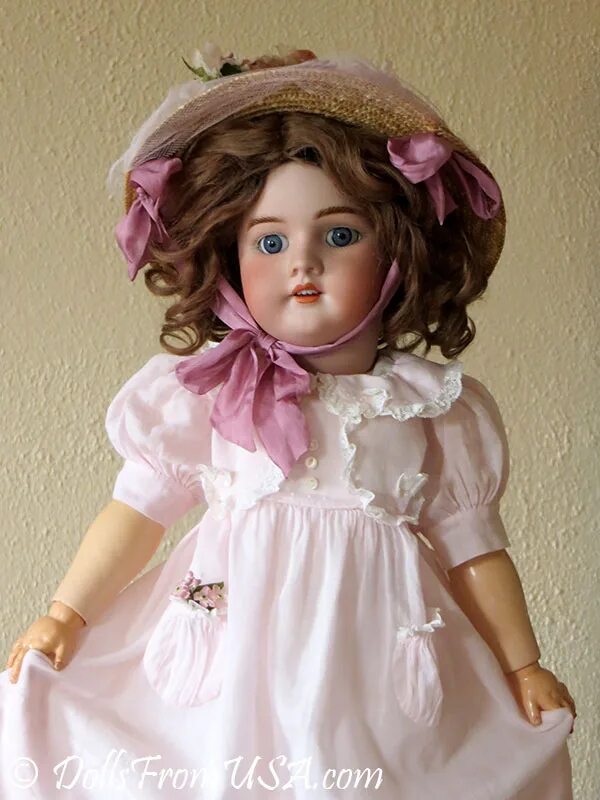Купить куклу старую. Старинные куклы. Антикварные куклы Хандверк. Famosa куклы старина. Авито старинные куклы.