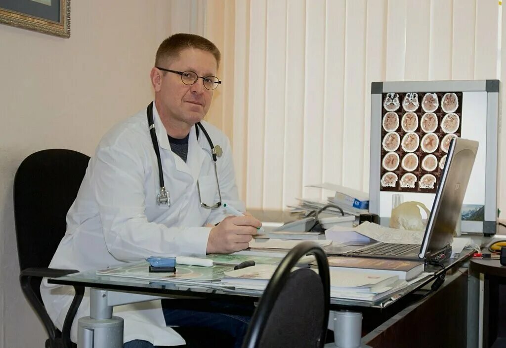 врач нарколог. консультация психиатра. врач нарколог на дом. медицинские психологи наркологи. нарколог и пациент.