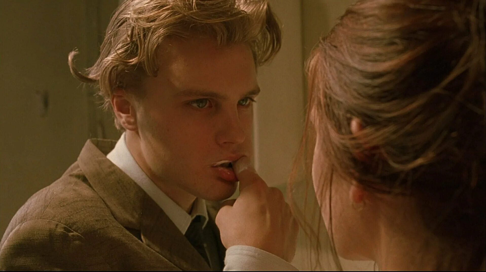 Мечтатели содержание. Мечтатели 2003. Мечтатели фильм 2003 костюмы. Мечтатели содержание. Луи гаррель мечтатели ева грин.