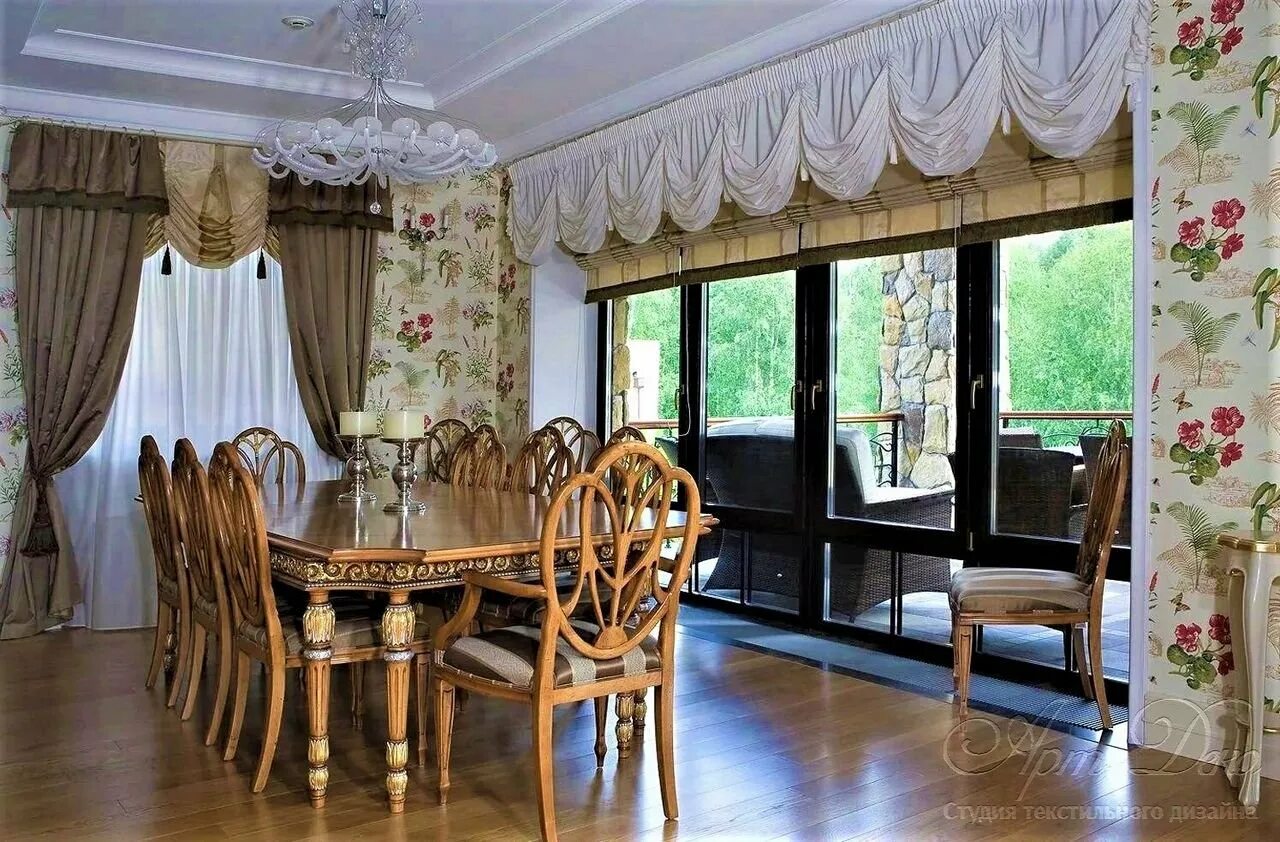 Шторы в частном доме