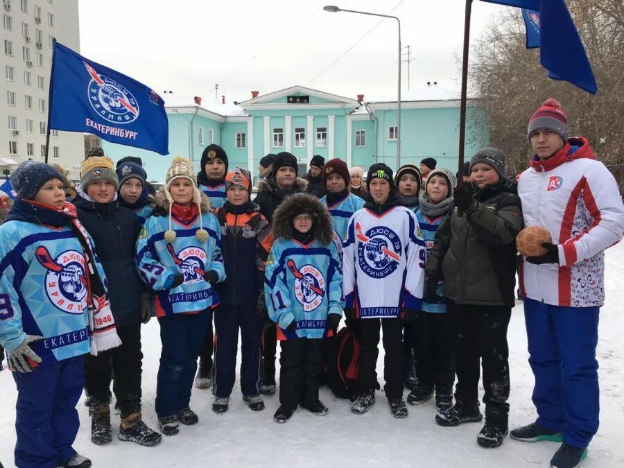 Сш 19 детский стадион. Чемпион лëгкой атлетики в 2022 в барнауле мбоу лицей №121. Богданович новости конькобежного спорта 2022. Дюсш 19 детский стадион. Сш 19 екатеринбург детский стадион легкая атлетика.