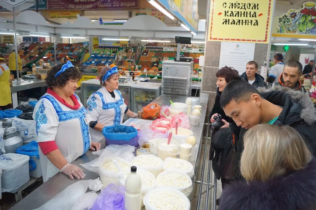 Центральный рынок Новосибирск. Новосибирск рынок вещевой Центральный рынок. Самый большой рынок в Новосибирске.