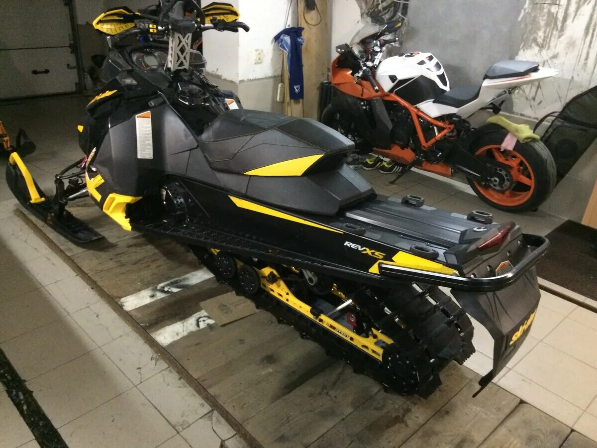 Doo renegade. Ski-doo mxz renegade x 800. ski doo mxz renegade 800 r. brp renegade backcountry 800 e-tec. brp backcountry x 800 r.