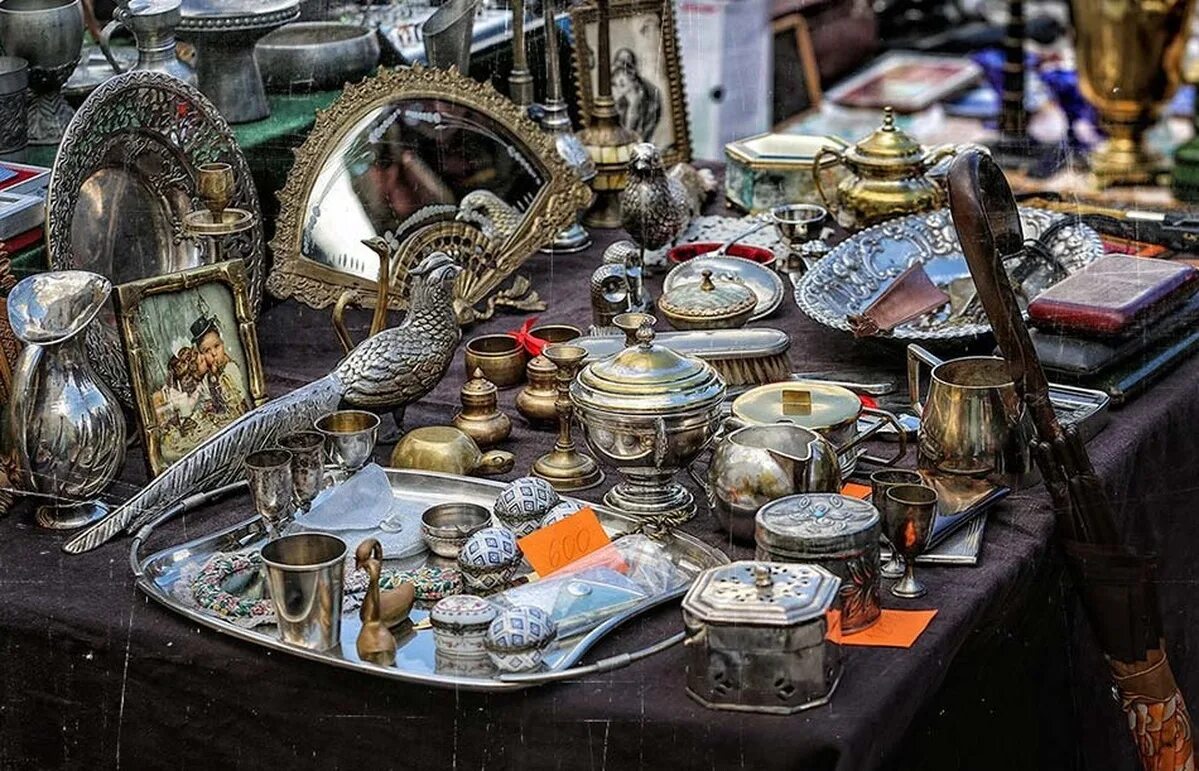 Блошиный рынок. Антикварный рынок. Старинные вещи. Антикварный рынок в Москве. Блошиные рынки области