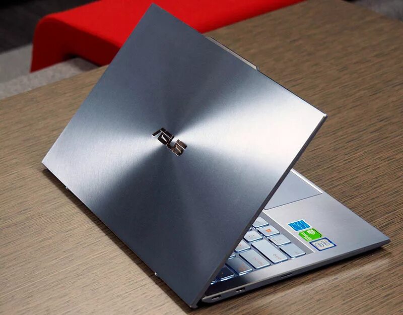 Ноутбук asus zenbook s